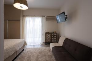 Tropicana Beachside Stay in Vouliagmeni