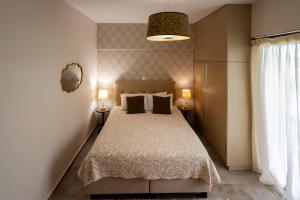 Tropicana Beachside Stay in Vouliagmeni