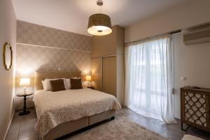 Tropicana Beachside Stay in Vouliagmeni