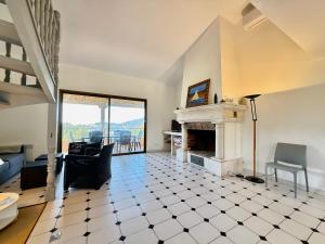 Appartements Grand Duplex - Terrasse Vue Mer : photos des chambres