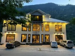 Conifer Hotel & Resort kaghan - Shāhkot