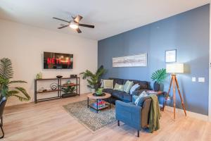 Luxury Remote Work Stay & Indulge in Comfort & Style , These highlight luxury, work-friendly amenities, and comfort- G4004