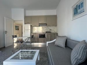 Appartement une chambre avec terrasse 3 mins de la plage 1 hammamet nord