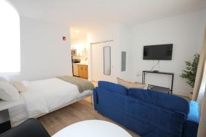 The Platinum Downtown Stamford Studio Getaway