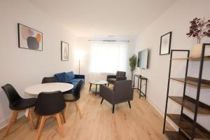 Deluxe 2BR - Parking Gym Kids Room and Wifi