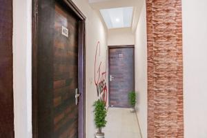 Townhouse Zodiac Near Botanic Garden of Indian Republic