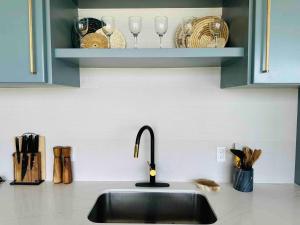 Hausta Luego - Private 4 bd House in Cerritos!