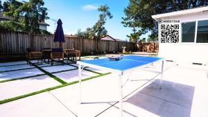 Modern Spacious 5BR Retreat -Games & Large Yard