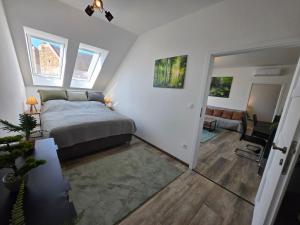 Rottenbiller Gardens 2