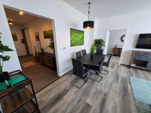 Rottenbiller Gardens 2