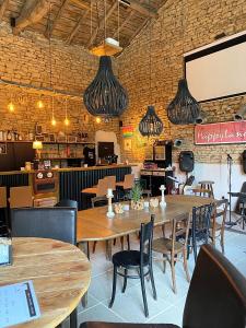 Maisons de vacances Pays de Joie - Gite La Guitare : photos des chambres