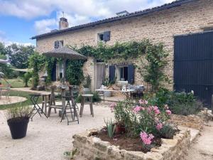 Maisons de vacances Pays de Joie - Gite La Guitare : photos des chambres