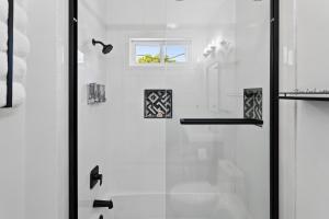 Beach Side Roadtrip Escape