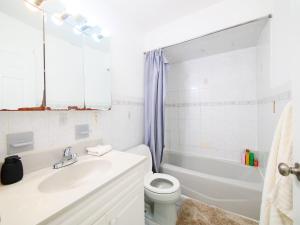 Spacious Apt near NYC 7BR Family-Friendly & Modern Amenities