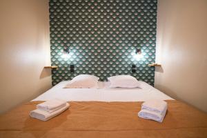 Hotels Hotel de la Mer : Chambre Familiale - Vue sur Jardin