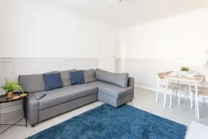 Warrington House - Thelwall