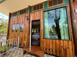 Coco farm stay Suanphueng