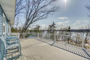 3 Mi to the Lake Rocky Mount Home with Water Views!