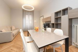 Living Salò 12 - Lago e Duomo a pochi passi