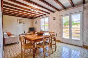 Maisons de vacances Gite Fleury - a 5 min de la plage et du port de Portbail : photos des chambres