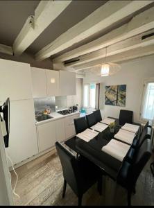 Rialto Rooms very central