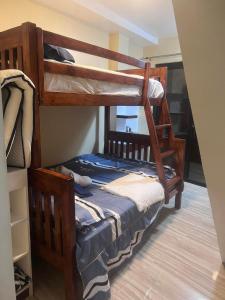 Cornells Foggy Mountain Inn