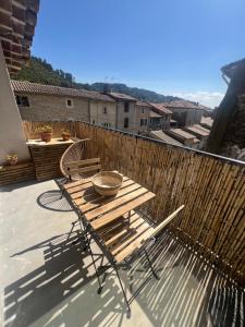 Appartements Appartement renove avec terrasse : photos des chambres