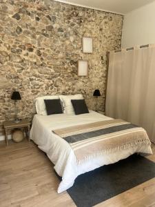 Appartement rénové avec terrasse