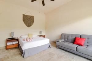 1BR with Private Terrace