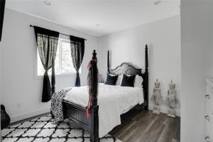 Shawnigan Lake Retreat with Theatre
