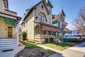 Walk to Beach Cape May Home with Screened Patio!