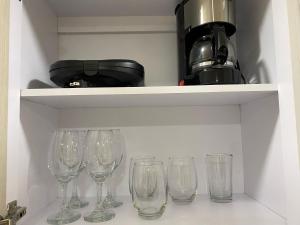 Hito 202 Amplio Apartaestudio en Av 19 Norte con balcon