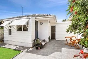 Cosy Townhouse in the Heart of Geelong West - Corio
