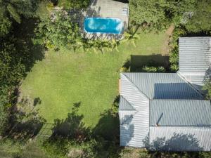 Casa Angi, con jardín y piscina en Sanber