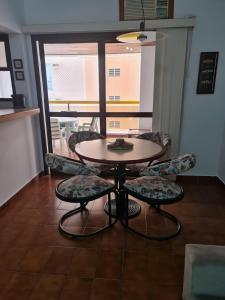 Pitangueiras Golden Beach 170 - com piscina aquecida