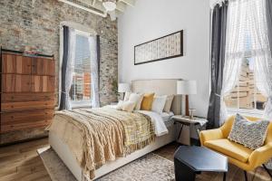 Downtown Free Parking Garage - 5 min walk OTR