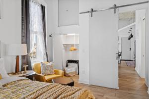 Downtown Free Parking Garage - 5 min walk OTR