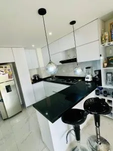 Yeff Casa Mia en Cali - El Establo