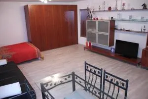 Studio 1 1/2 - Rivera