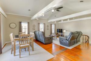 1 Block to Dtwn Seneca Falls Apartment with Yard!