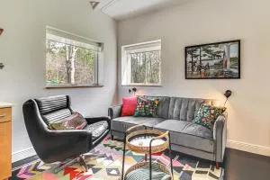 8 Mi to Ocean Springs Rural Mississippi Retreat - Wiggins