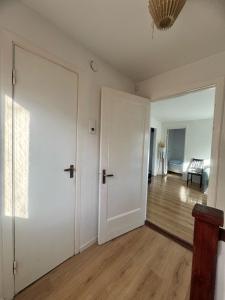 Premium Workers Home 10 bedrooms Near Volvo