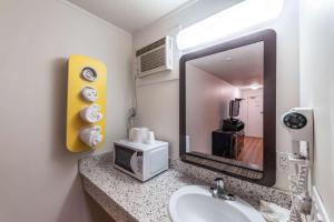 Coastline Motel Kamloops