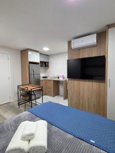 Apto novo com Ar Condicionado bem localizado