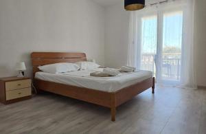 Apartments with parking space Barbat, Rab - 24096