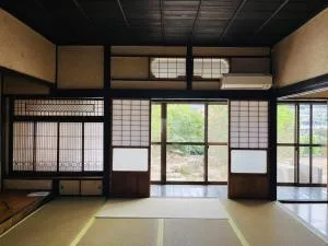 5LDK お洒落古民家 駐車場 ペット可 Traditional house with yard and parking - 吴市