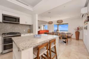 4BD Oceanfront Montecristo Estates Villa