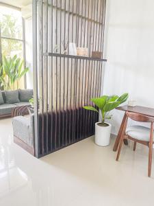 Quiet 2BR Villa 4 Min to Beach in Central Canggu