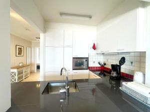 Apartment in Nieuwpoort with Sea Views