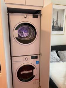 NICE FURNISHED CONDO Downtown - Quartier des Spectacles